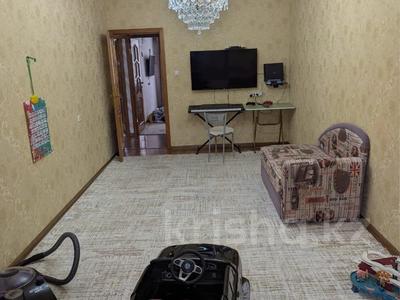 3-комнатная квартира · 70 м² · 1/5 этаж, 6-й мкр 4 за 20.5 млн ₸ в Актау