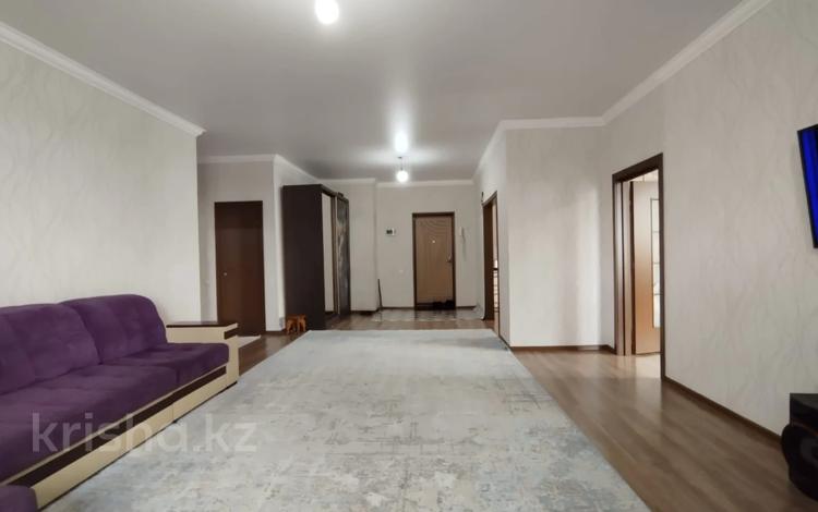 3-комнатная квартира · 130 м² · 5/9 этаж, Уранхаева 30 за 75 млн ₸ в Семее — фото 7