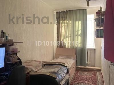 3-бөлмелі пәтер · 180 м² · 1/5 қабат, Улытауская 84 — Автостанция,тұрар базар,25,19,7 мектеп.26,12,20,22 бала бақша, бағасы: 8.5 млн ₸ в Сатпаев