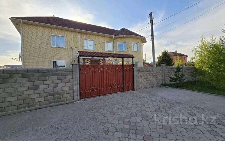 Отдельный дом · 10 комнат · 400 м² · 14 сот., мкр Юго-Восток, Кунгей 694 — Кунгей 694 за 140 млн 〒 в Караганде, Казыбек би р-н — фото 2