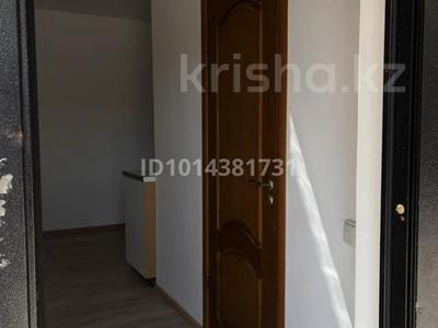 2-бөлмелі пәтер · 30 м² · 1/2 қабат, Атырау 44, бағасы: 120 000 ₸ в 