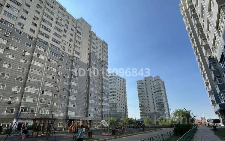 2-комнатная квартира · 45 м² · 6/17 этаж, мкр Мамыр-1 29 за 300 000 ₸ в Алматы, Ауэзовский р-н — фото 2