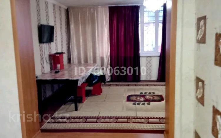 3-бөлмелі пәтер · 70 м² · 1/3 қабат, 4-шағынаудан 17 — Асем тойхана, бағасы: 28 млн ₸ в Шымкенте, Туран р-н — фото 15