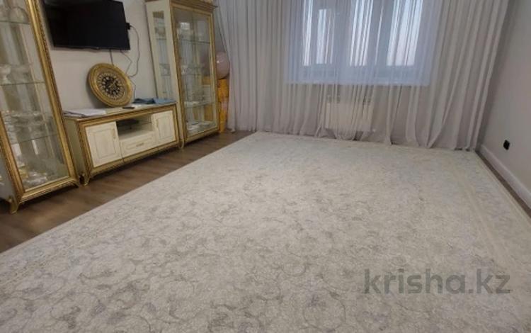 3-комнатная квартира · 136 м² · 8/10 этаж, мкр. Алтын орда за 47 млн ₸ в Актобе — фото 2