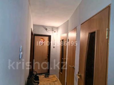 1-комнатная квартира · 30.3 м² · 1/5 этаж, Байсеитова 4/1 — 12 школы за 5.1 млн ₸ в Темиртау