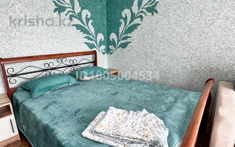 1-бөлмелі пәтер · 35 м² · 3/12 қабат, Казахстан 68 — Акимат, АДК, Зеленый рынок, Центральная площадь, бағасы: 2 500 〒 в Усть-Каменогорске — фото 2