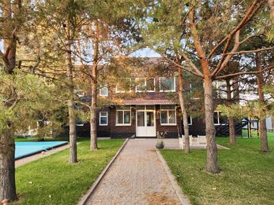 Отдельный дом · 7 комнат · 500 м², мкр Нур Алатау, 14 улица 1 за ~ 1.3 млн 〒 в Алматы, Бостандыкский р-н