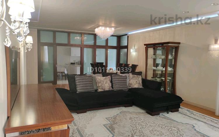 4-комнатная квартира · 160 м² · 4/5 этаж, мкр 8, Газизы Жубановой 39в — Жубановой Санкибай батыра за 49.9 млн ₸ в Актобе — фото 2