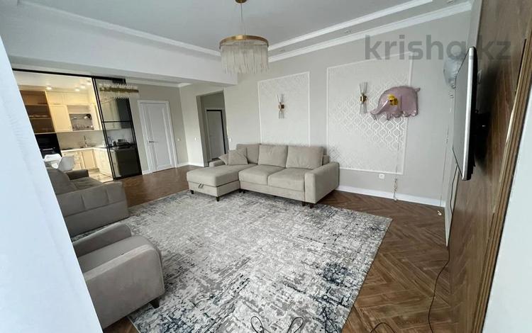 3-комнатная квартира, 95 м², 3/6 этаж, Бектурова 136