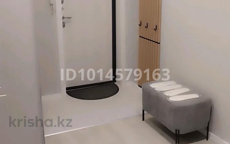 2-комнатная квартира · 60 м² · 2/5 этаж, Назарбаева за 15 000 ₸ в Усть-Каменогорске, Ульбинский — фото 9