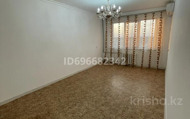 2-комнатная квартира, 58 м², 4/5 этаж, 1 мкр 12