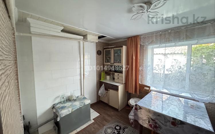 Отдельный дом · 3 комнаты · 67.4 м² · 10 сот., Заливная 85 — Возле Таймаса за 10 млн ₸ в Семее — фото 2