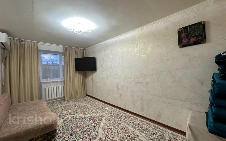 3-комнатная квартира · 57 м² · 4/5 этаж, Саратовская улица за 14.3 млн ₸ в Уральске — фото 6
