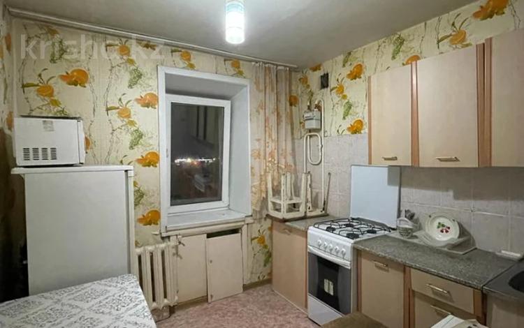 1-комнатная квартира, 33 м², 5/5 этаж, Назарбаева за 11 млн 〒 в Петропавловске — фото 2