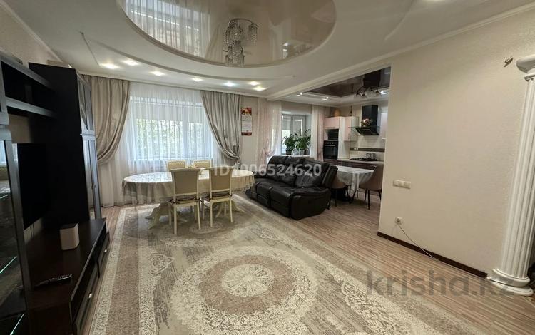 4-комнатная квартира · 132.5 м² · 2/5 этаж, мкр Северо-Восток 42 за 75 млн ₸ в Уральске — фото 2