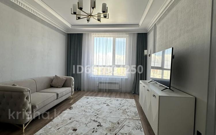 2-бөлмелі пәтер, 70 м², 15 қабат ай сайын, Омарова 2 — И. Омарова, бағасы: 300 000 〒 в Астане, Есильский р-н — фото 2