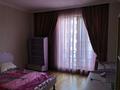 4-комнатная квартира, 180 м² помесячно, Фурманова 301 за 750 000 〒 в Алматы, Медеуский р-н — фото 6