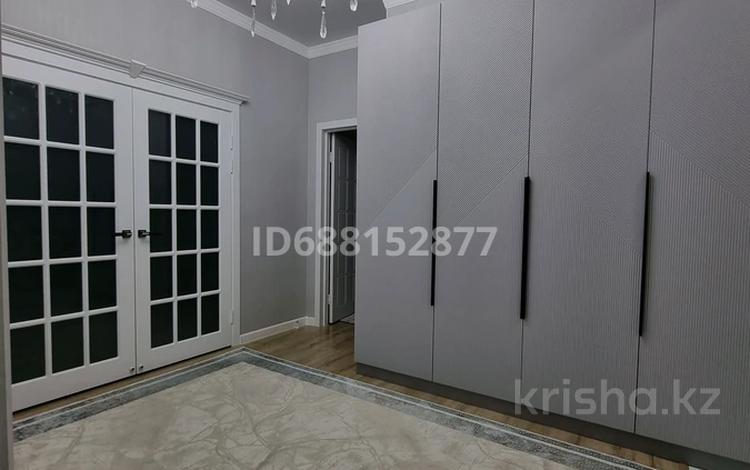 4-комнатная квартира · 128.9 м² · 9/10 этаж, 31Б мкр 8 за 45 млн 〒 в Актау — фото 2