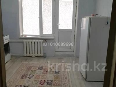 1-комнатная квартира · 32 м² · 4/5 этаж, Самал 27 — 3 мкр 27 дом за 10 000 ₸ в Жанаозен