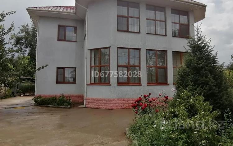 Отдельный дом • 10 комнат • 302 м² • 10 сот., Туркестан 19 за 83 млн 〒 в  — фото 2