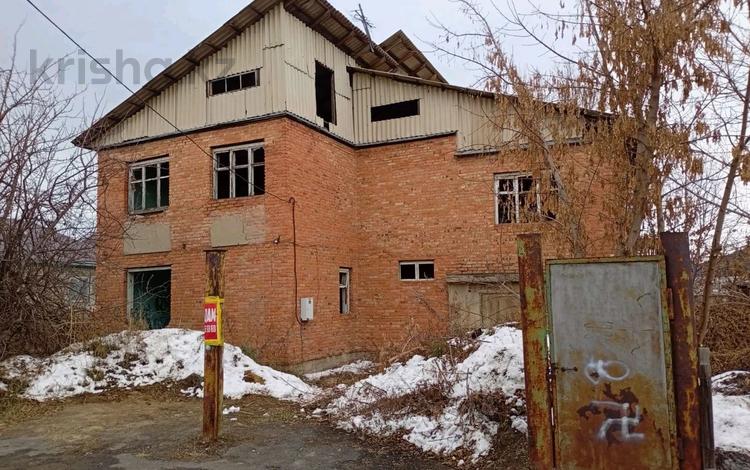 Отдельный дом · 4 комнаты · 270 м² · 5 сот., Малея 4 за 9 млн ₸ в Усть-Каменогорске — фото 2