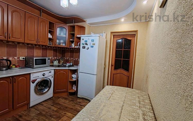 3-бөлмелі пәтер · 85 м² · 6/10 қабат, Абылайхана 10, бағасы: 26.8 млн ₸ в Кокшетау — фото 2