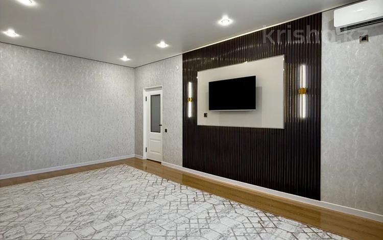 2-бөлмелі пәтер · 64.3 м² · 1/5 қабат, нурсая 110, бағасы: 30 млн ₸ в Атырау — фото 2