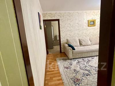 2-комнатная квартира, 46 м², 2/4 этаж, мкр №1 за 23.5 млн 〒 в Алматы, Ауэзовский р-н