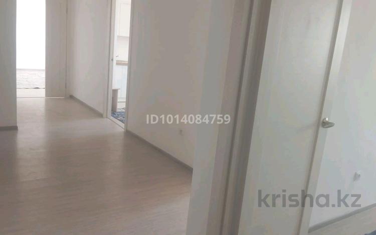 3-комнатная квартира · 90 м² · 6/15 этаж, Шафика Чокина 1 — Жубан молдагалиева за 300 000 ₸ в Астане, Нура р-н — фото 2