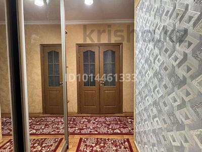 3-бөлмелі пәтер · 108 м² · 8/9 қабат, Ақсай-4 ш/а. 121, бағасы: 350 000 ₸ в Алматы, Ауэзовский р-н