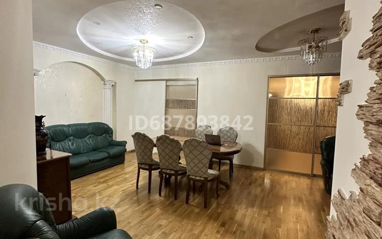 4-комнатная квартира, 115 м², 1/5 этаж, Навои 296 за 85 млн 〒 в Алматы, Бостандыкский р-н — фото 2