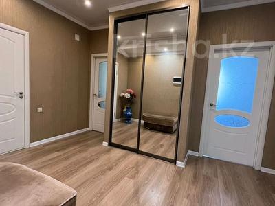 3-бөлмелі пәтер, 90 м², 9/13 қабат ай сайын, Минина 24, бағасы: 500 000 〒 в Алматы, Бостандыкский р-н