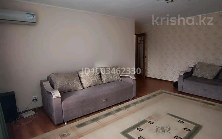 2-бөлмелі пәтер · 48 м² · 3/5 қабат, Жаңа қала ш/а., Бухар жырау 77 — 45 квартал , вокзал, центр., бағасы: 14 000 ₸ в Караганде, Казыбек би р-н — фото 2