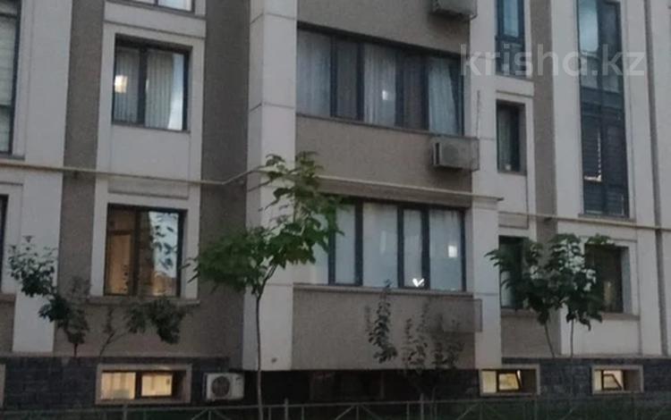 2-комнатная квартира · 53.6 м² · 3/4 этаж, Мкр Аксай, Б. Момышулы 25 за 39.5 млн ₸ в Алматы, Ауэзовский р-н — фото 34