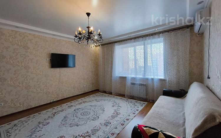 3-бөлмелі пәтер · 74.8 м² · 3/9 қабат, мкр. Алтын орда, Молдагуловой, бағасы: 27.2 млн ₸ в Актобе — фото 15