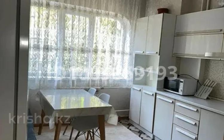 1-комнатная квартира · 40 м² · 3/5 этаж, мкр Айнабулак-4 168 за 28 млн ₸ в Алматы, Жетысуский р-н — фото 2