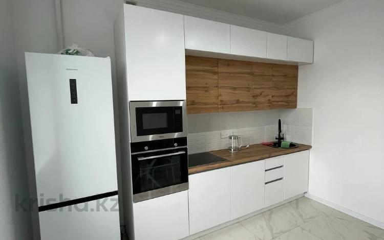 1-комнатная квартира · 43.2 м² · 7/11 этаж, мкр. Алтын орда, Алии Молдагуловой за 23.5 млн ₸ в Актобе — фото 4