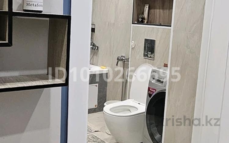 2-бөлмелі пәтер · 67 м² · 1/5 қабат, Дуримбетова 37, бағасы: 300 000 ₸ в Таразе — фото 2