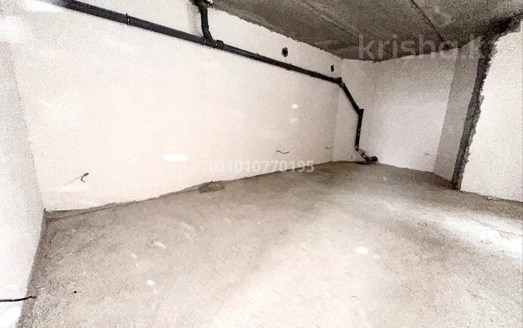 Свободное назначение, офисы, магазины и бутики, салоны красоты, медцентры и аптеки, образование, развлечения · 256 м² за 18 млн ₸ в Актау, мкр Приморский — фото 2