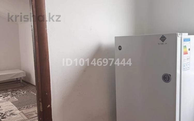 2 комнаты · 30 м², мкр Шугыла, Мкр Шугыла ул Жуалы 76 за 80 000 ₸ в Алматы, Наурызбайский р-н — фото 2