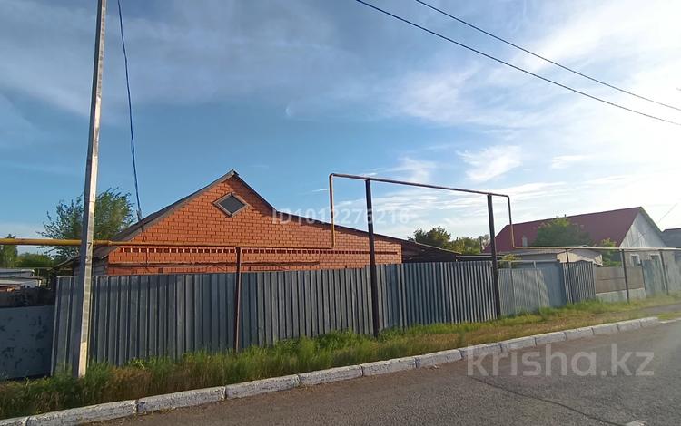 Отдельный дом · 3 комнаты · 75.2 м² · 10.03 сот., Талгата Бигельдинова 48 за 17.5 млн 〒 в Аксае — фото 4