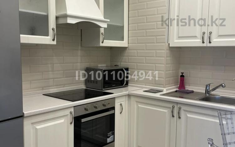 2-комнатная квартира · 61 м² · 14/19 этаж, Сатпаева 30/2 за 25 000 ₸ в Алматы, Бостандыкский р-н — фото 3
