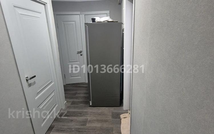 2-комнатная квартира · 44 м² · 2/5 этаж, Майкудук, Майкудук, 15й микрорайон 31 — Сатурн за 12 млн ₸ в Караганде, Алихана Бокейханова р-н — фото 2