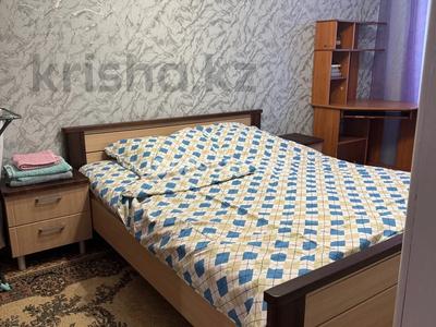 Аренда квартир посуточно в Павлодарской обл.: 1-комнатная квартира · 27 м² · 2/5 этаж, Машхур Жусупа 89 — Район Достыка, магазин Саламат за 6 000 〒 1-комнатная квартира · 27 м² · 2/5 этаж, Машхур Жусупа 89 — Район Достыка, магазин Саламат за 6 000 〒 в Экибастузе