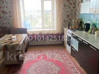 4-бөлмелі пәтер · 90 м² · 4/4 қабат, Достык 8, бағасы: 23 млн ₸ в Бурабае