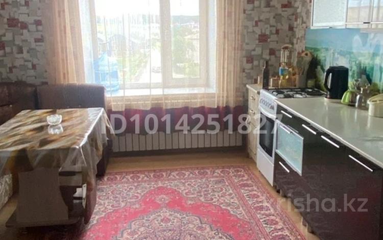 4-бөлмелі пәтер · 90 м² · 4/4 қабат, Достык 8, бағасы: 23 млн ₸ в Бурабае — фото 2
