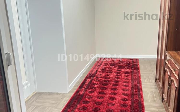 Отдельный дом · 6 комнат · 293 м² · 10 сот., мкр Атырау, Байбақты ата 27 — Байбақты ата-Сауран за 72 млн ₸ — фото 2