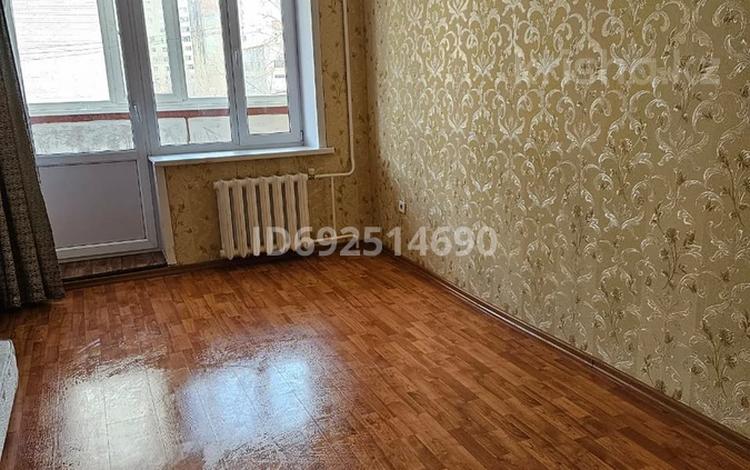 1-комнатная квартира, 40 м², 3/10 этаж, Майры 25 за 16.5 млн 〒 в Павлодаре — фото 2