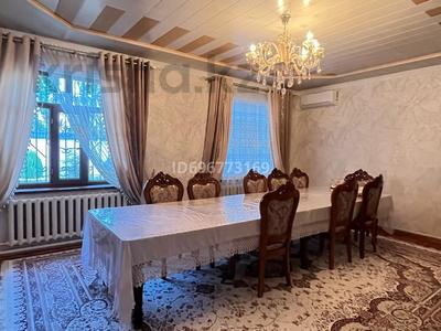 Отдельный дом · 4 комнаты · 180 м² · 10 сот., Машат 20 — Коммунизм Иса тойхара арты МКТУ Майшай Абенова мектеп АБС больница Мектеп садик Жаңа кала барлығы жақын за 40 млн 〒 в Туркестане