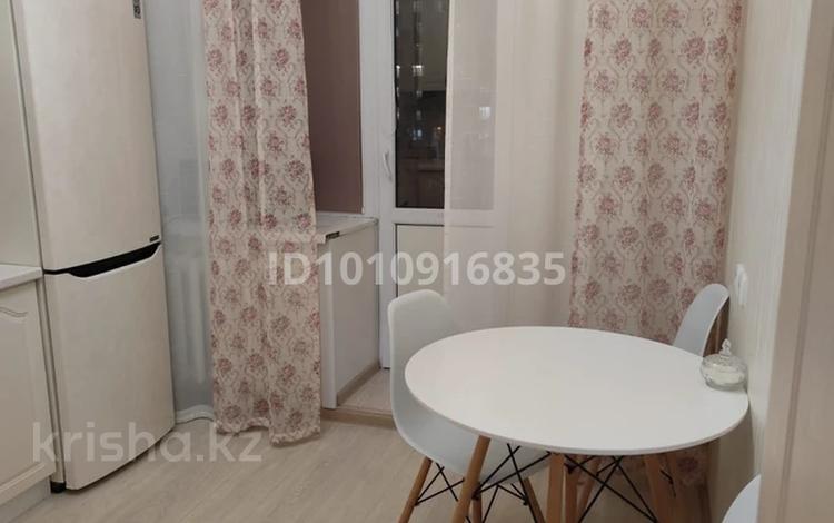 1-комнатная квартира · 37 м² · 4/9 этаж, Максут Нарикбаев 9 за 220 000 ₸ в Астане, Нура р-н — фото 9